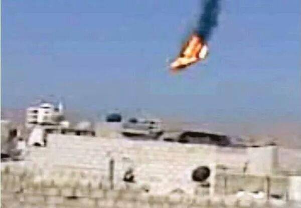 Над Раккой сбит самолет. Летчика взяли в плен