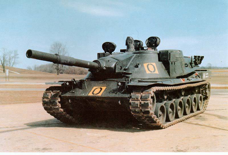 Опытный основной боевой танк МВТ-70. США/Германия