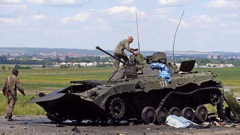 Армия ЛНР уничтожила несколько танковых колонн в Лутугино