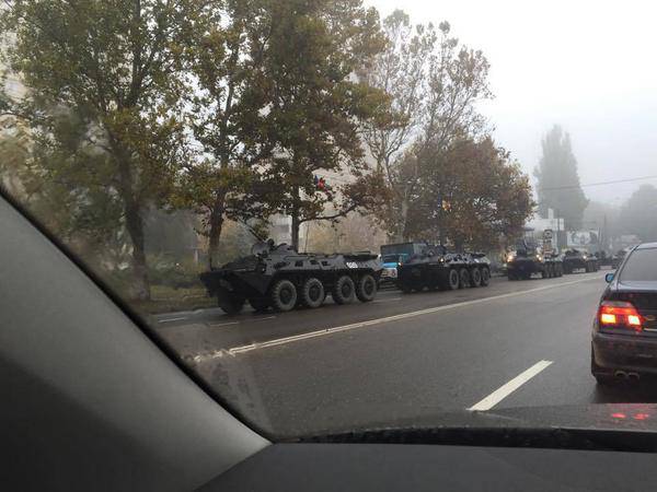 На улицы Кишинева вывели бронетранспортеры и отряды спецназа