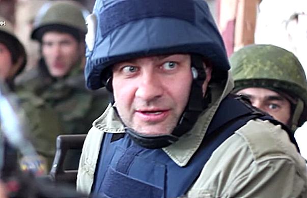 Михаил Пореченков на боевых позициях ополченцев в донецком аэропорту