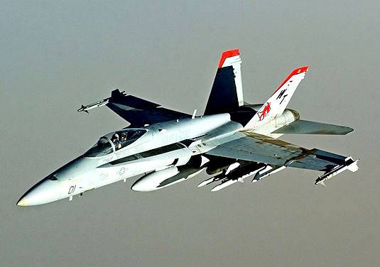 Киев отказался от 20 бесплатных канадских истребителей F-18