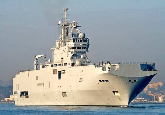 Во Франции опасаются угона «Мистраля» российскими моряками