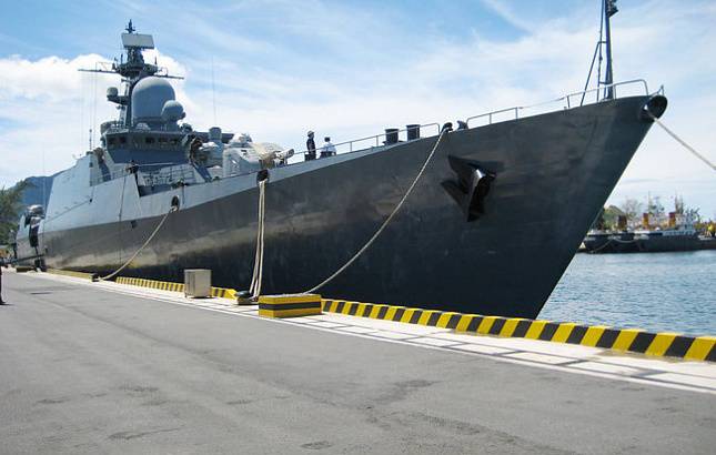 Российские боевые корабли возвращаются во Вьетнам
