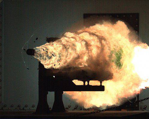 Пентагон впервые покажет публике электромагнитную пушку