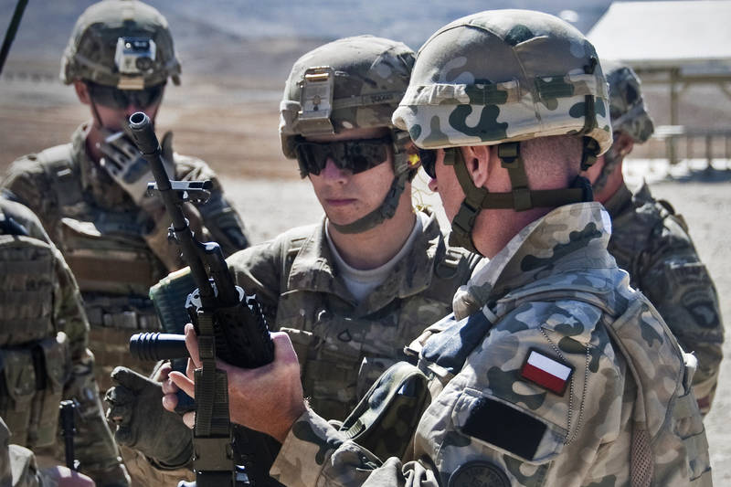 Министерство обороны Польши заявило о предоставлении Украине военных инструкторов