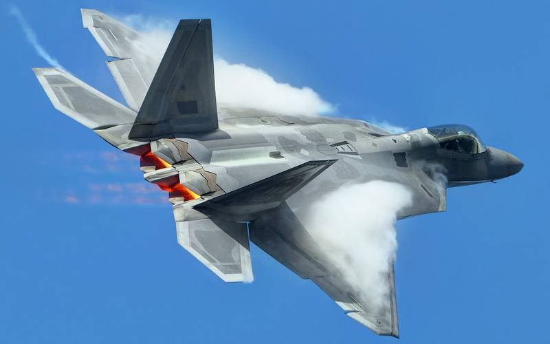 ВВС США начали реализацию программы нашлемного целеуказания для F-22