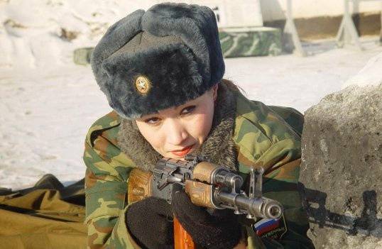 В Краснодарском гарнизоне треть женщин-военных служат в спецназе