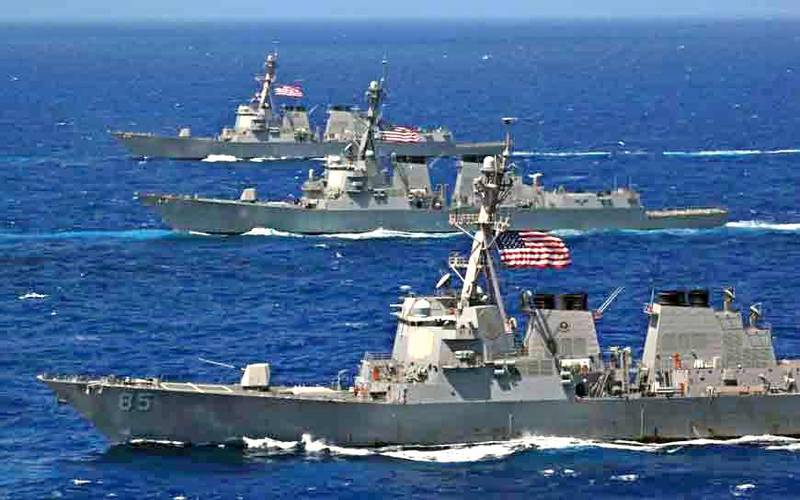 США направили боевые корабли к Ирану после захвата грузового судна