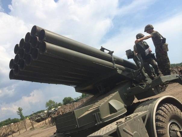 С баз хранения украинского оружия продолжает пропадать тяжелая техника