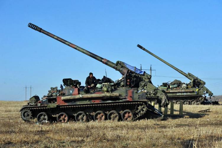 Артиллерия ВСУ утюжит район Донецкого аэропорта