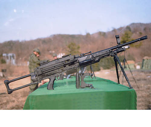 Южнокорейский единый пулемет S&T Motiv К12