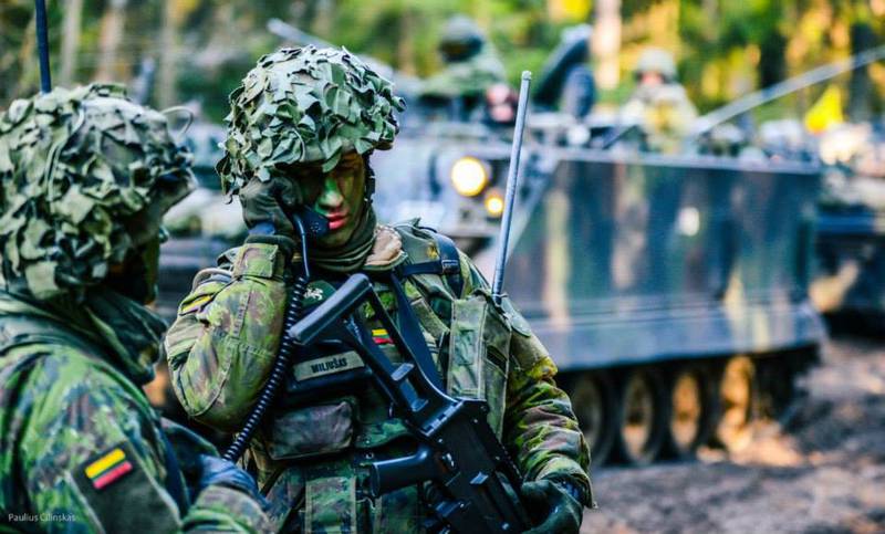 Литовская армия на учениях
