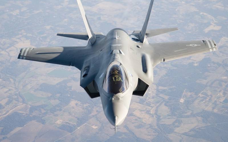 Истребитель двойного назначения: F-35 финансирует американский ВПК