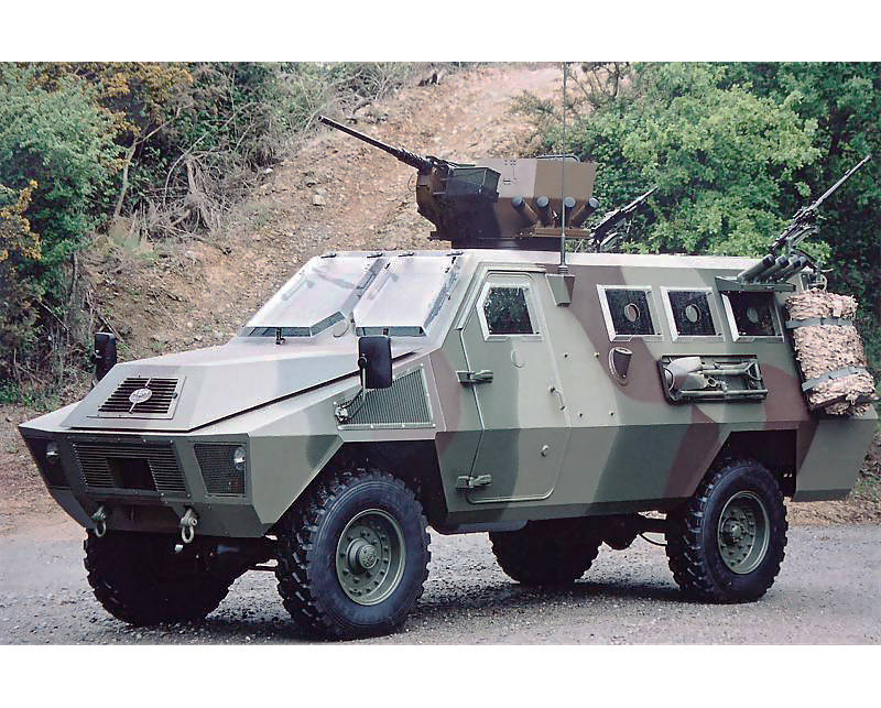 Французкий бронеавтомобиль Acmat ТРК 4.20 VSC
