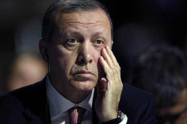 Военная хунта наносит удар в спину Турции