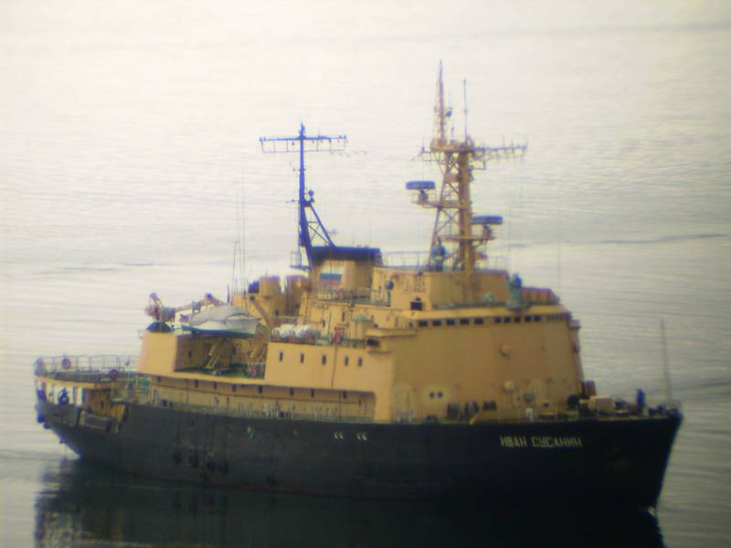 Ледокол «Иван Сусанин» расчистит воду для кораблей и подлодок
