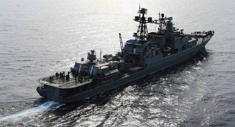 «Вице-адмирал Кулаков» провел ПВО учения в Средиземном море