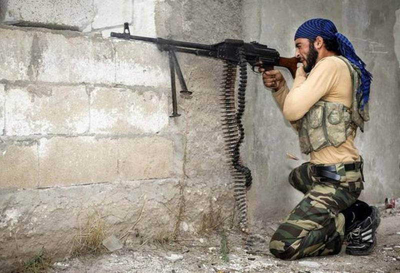 Боевики начали наступление в провинции Дамаск и окружили базу 128-й бригады