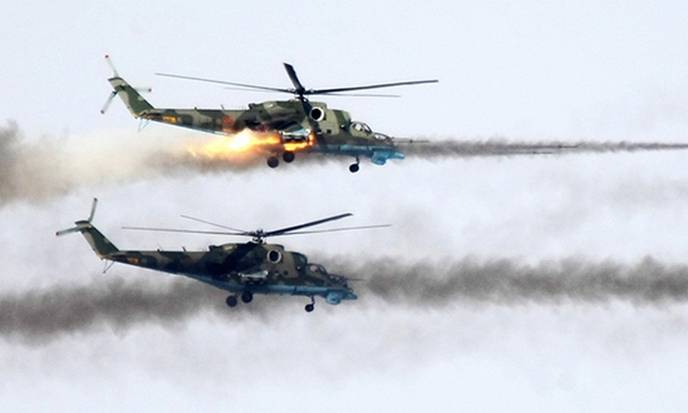 Боевые вертолеты ВКС "перемалывают" боевиков в Дарайском котле