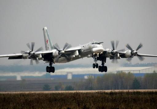 ВКС получили модернизированный стратегический бомбардировщик Ту-95МС