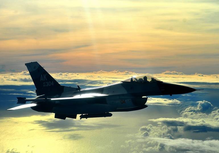 ВВС Ирака получили вторую партию истребителей F-16 Блок.52