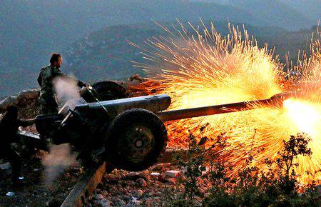 Курды атакуют Азаз под миномётным огнем