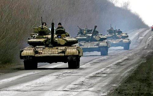 Киев ищет способы удержать свою армию от массового бегства