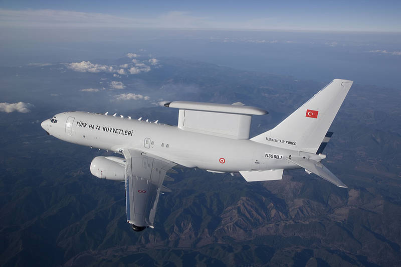 Самолет Boeing 737AEW&C ВВС Турции способен полностью контролировать воздушное пространство над Крымом