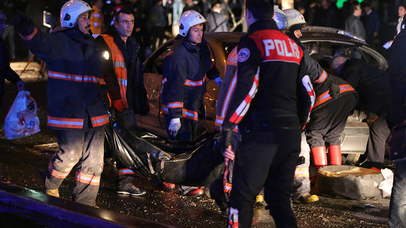 Теракт в центре Анкары, погибли не менее 34 человек