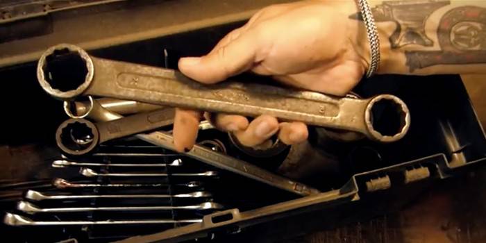 Хэндмейд по-мужски: как сделать нож из старого гаечного ключа