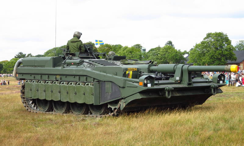 Безбашенный танк или что у шведов в запасе