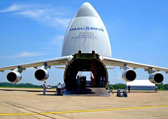 Ан-124 заменят новым сверхтяжелым "транспортником"