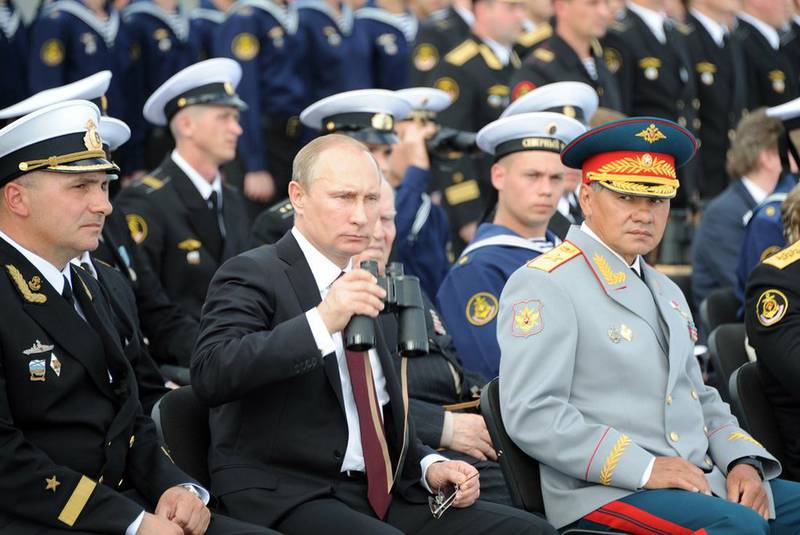 Путин похвалил ВКС за мощный удар по террористам в Сирии