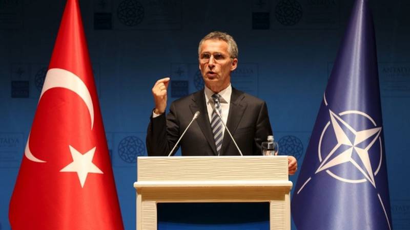 НАТО: Турцию необходимо выгнать из альянса