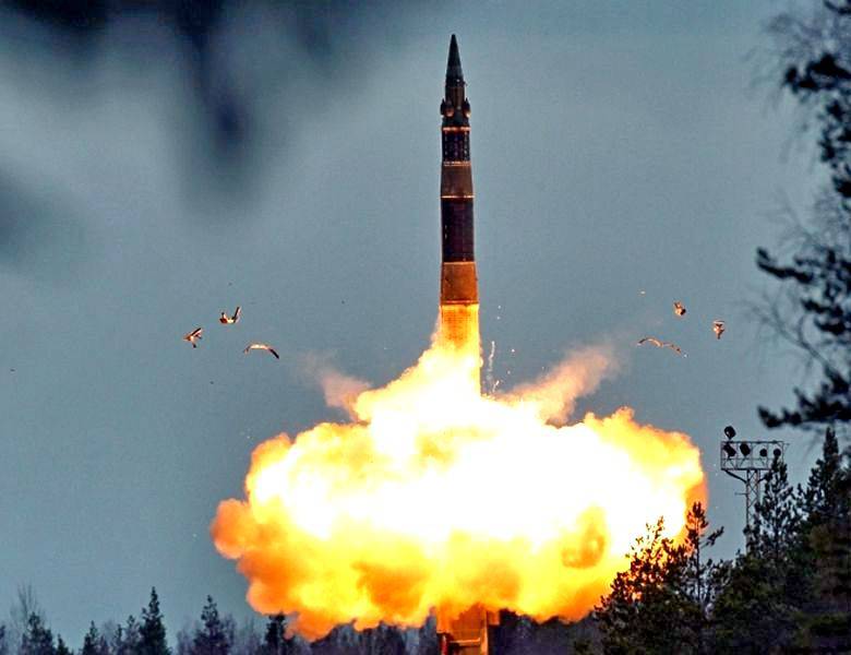 Киев подставляет Украину под ракетно-ядерный удар