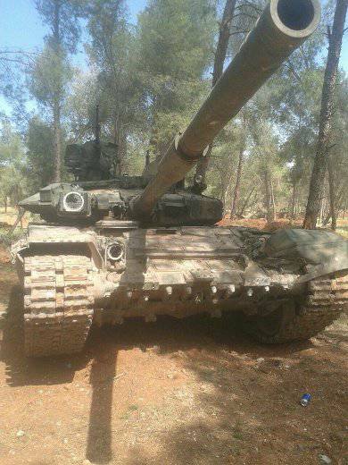 В Сети появилось фото якобы "брошенного" сирийского Т-90А