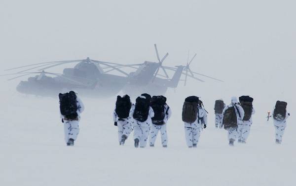 Российский десант покоряет Арктику. Русским побоку мороз