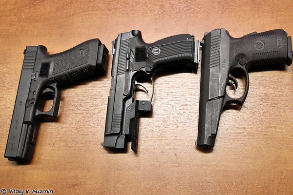 "Грач", "Лебедь" и "Гюрза". Российские пистолеты покорившие мир