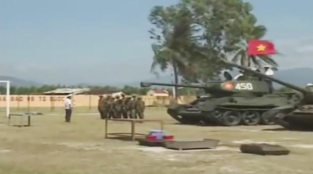 Ожидая Т-90МС, вьетнамцы продолжают служить на Т-34 и Су-100