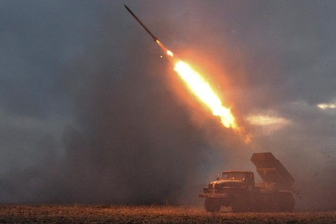 Украинские силовики на Донбассе готовят провокации с использованием Градов