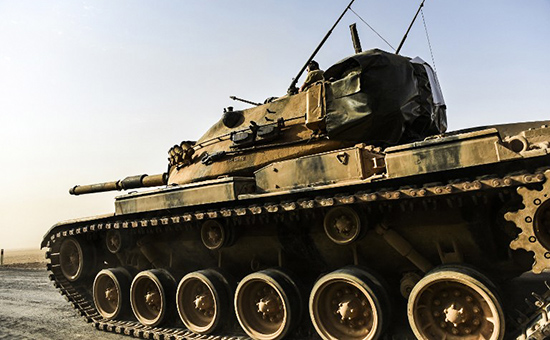 "Щит Евфрата": еще 20 турецких танков вошли в Сирию