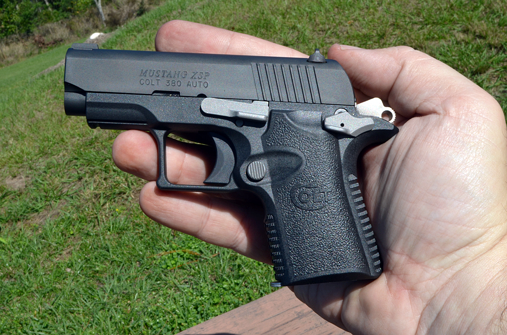 Компактный пистолет с полимерной рамкой Colt Mustang XSP