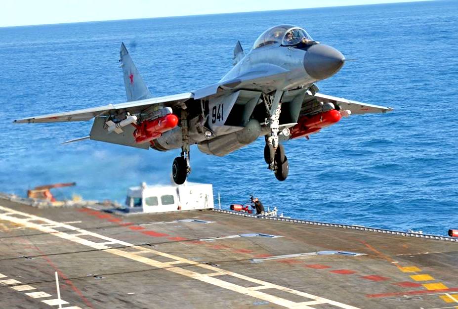НАТО раскритиковало экипаж и оснащение авианосца «Адмирал Кузнецов»