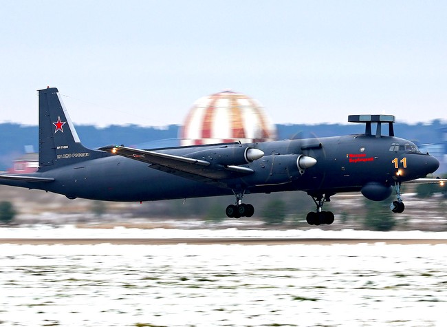 Новый модернизированный Ил-38Н взмыл в небо