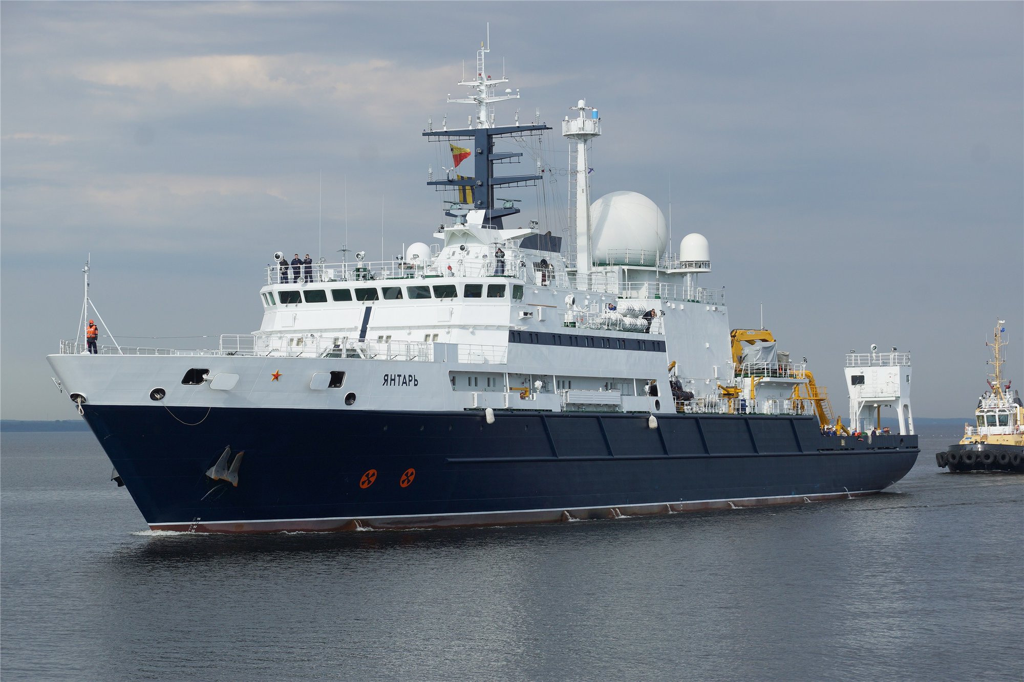 Корабль «Янтарь» вернулся к берегам Сирии: новый повод обвинить Россию