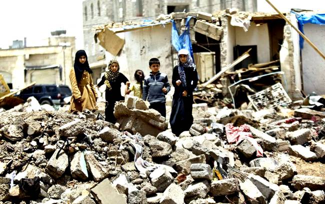 Йемен рвут на части