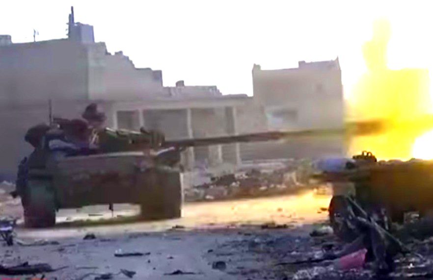 Убойный дуэт: Т-72 под прикрытием снайперов с СВД разбил боевиков в Алеппо