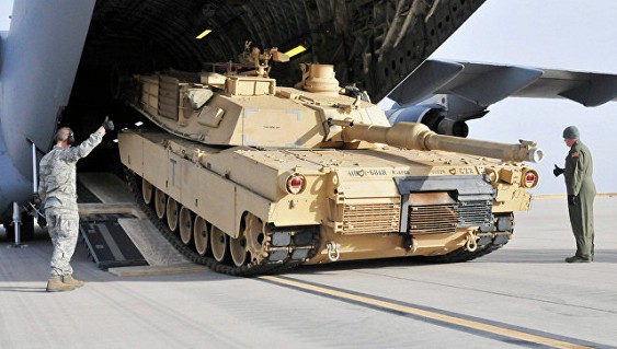 Немецкие политики возмущены переброской танков США в ФРГ