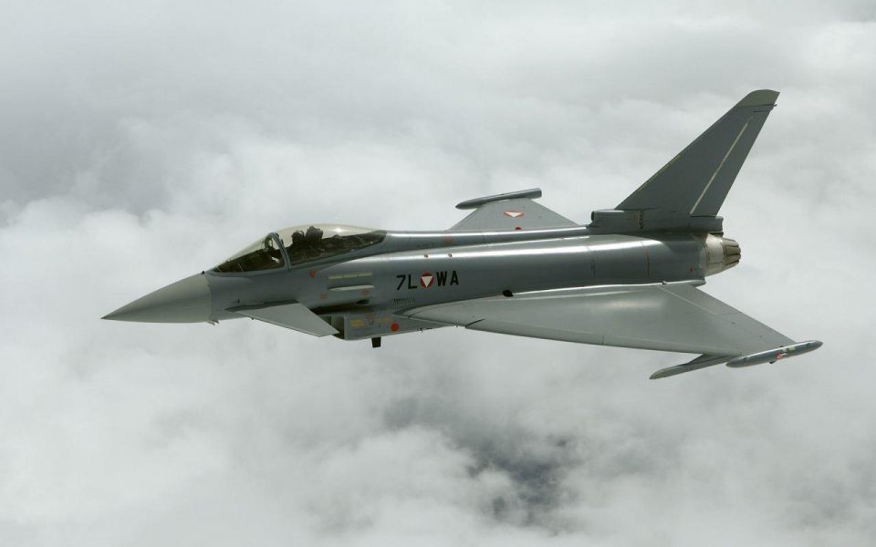 Боязнь русских заставила НАТО лететь в Прибалтику: ВВС Испании уже в пути